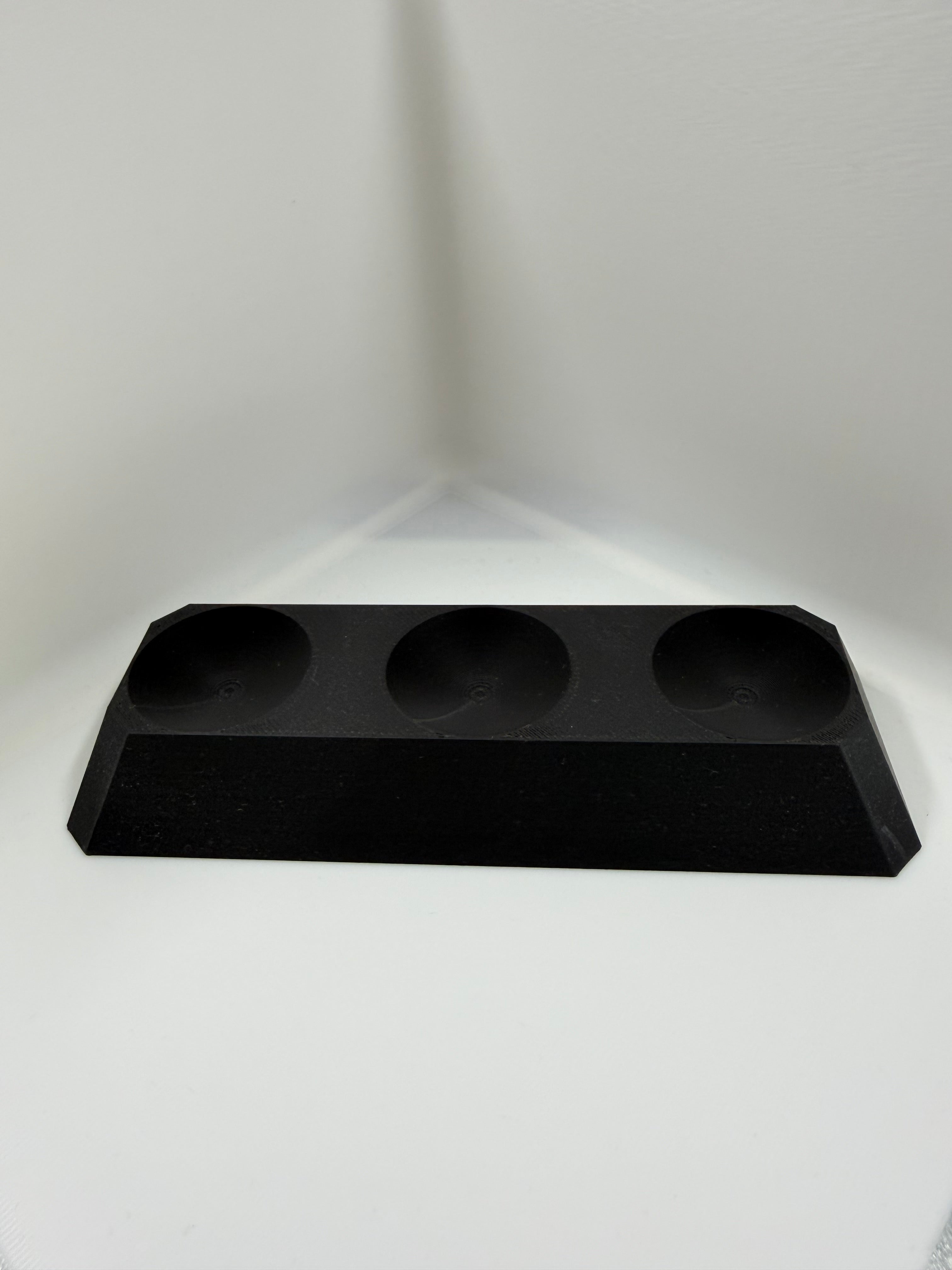 Golf ball display stand
